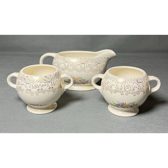Sugar and Creamer Set Royal China Rose Glory 22 Kt Gold Union Made-Set 3-1950s - Picture 2 of 13